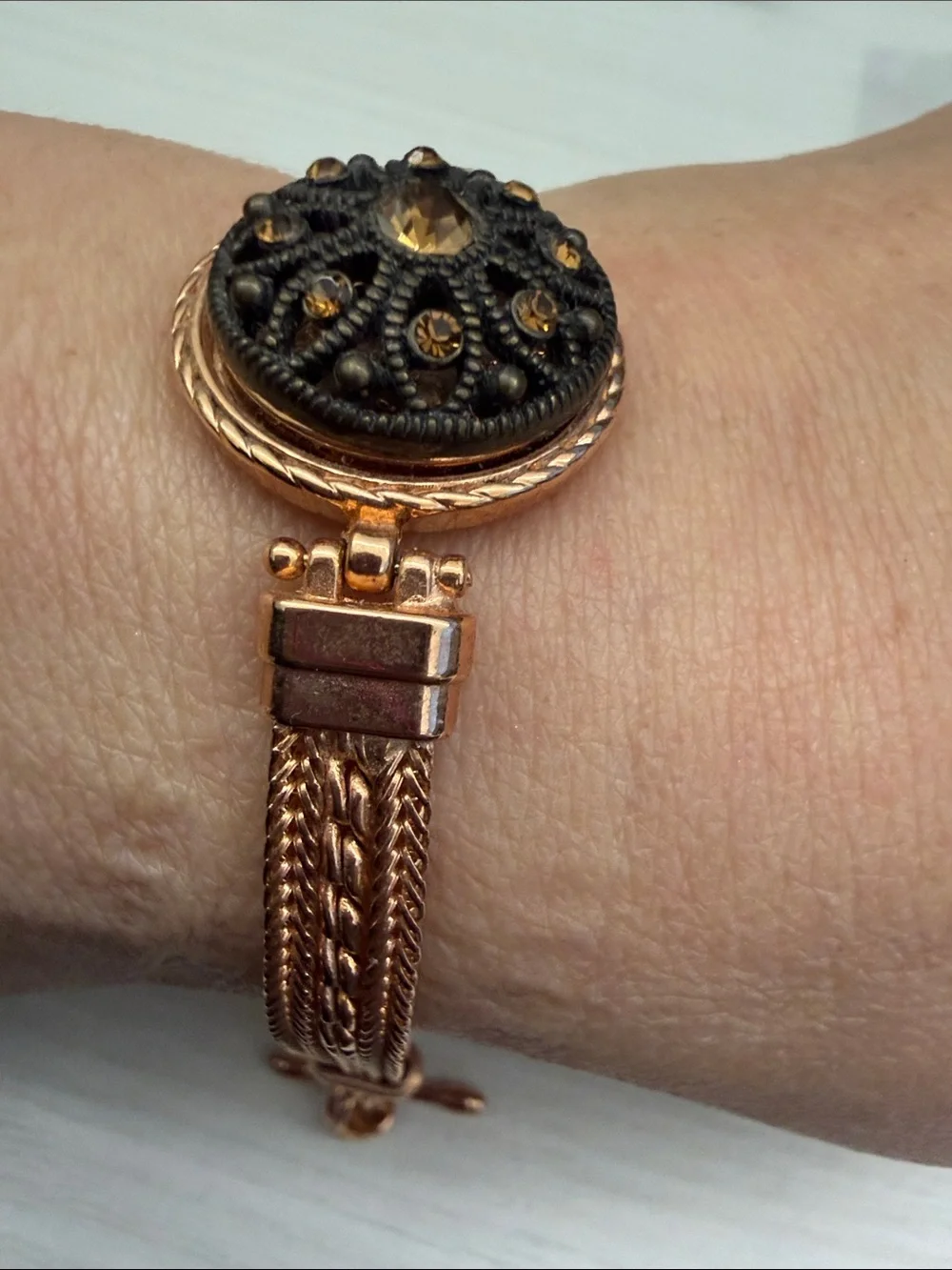 Vintage-Inspired Round Medallion Bracelet in Rose Gold with Amber Crystals